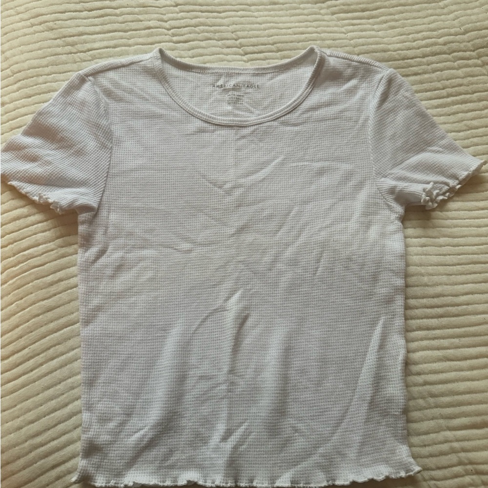 American Eagle Outfitters Gray Cream Fitted Ruffled T-Shirt